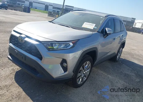 2021 Toyota Rav4 Xle Premium from USA, damaged, VIN 2T3C1RFV4MC103765